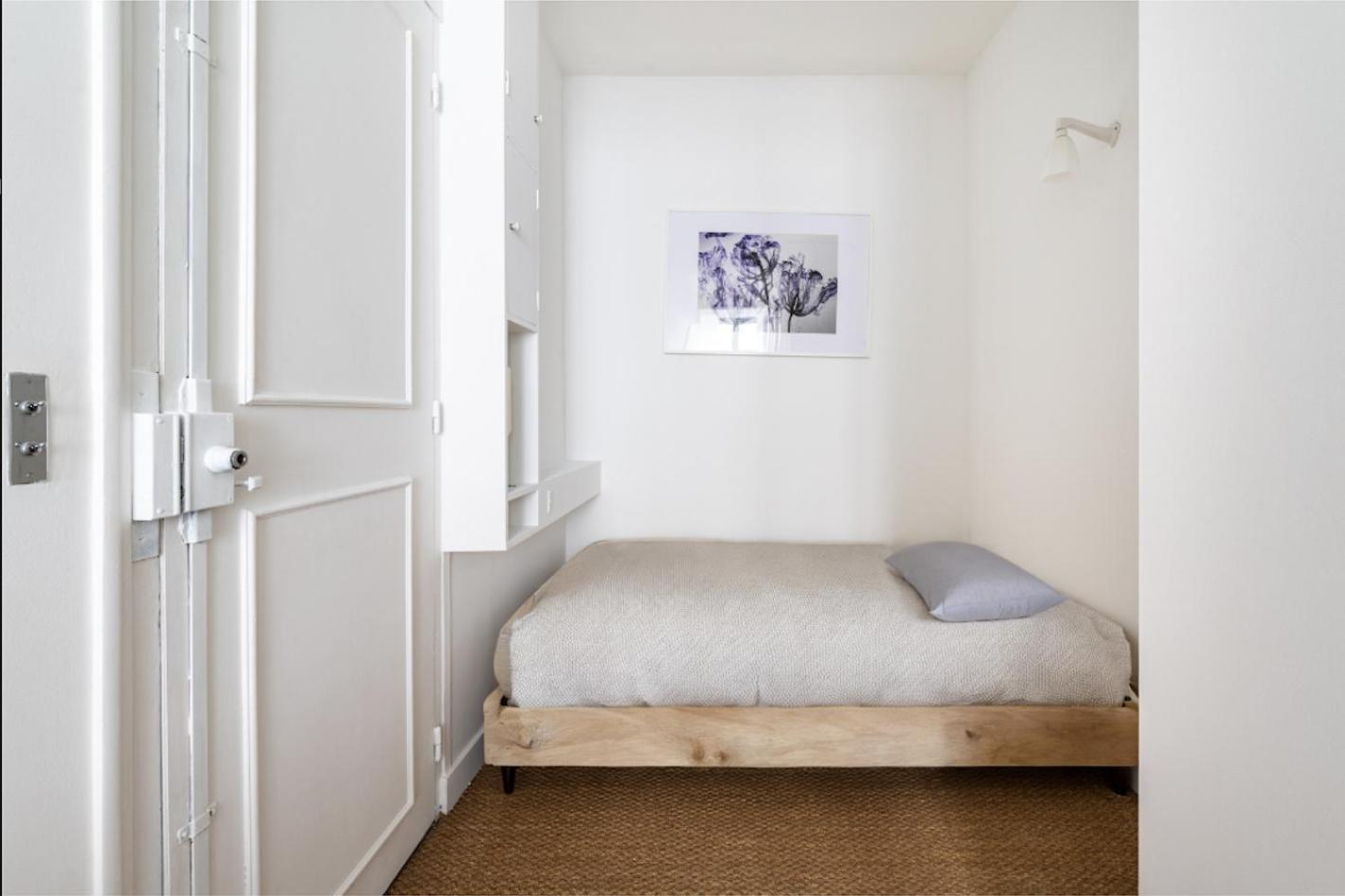 New-york Inspired 1bd Champs-elysees Paris
