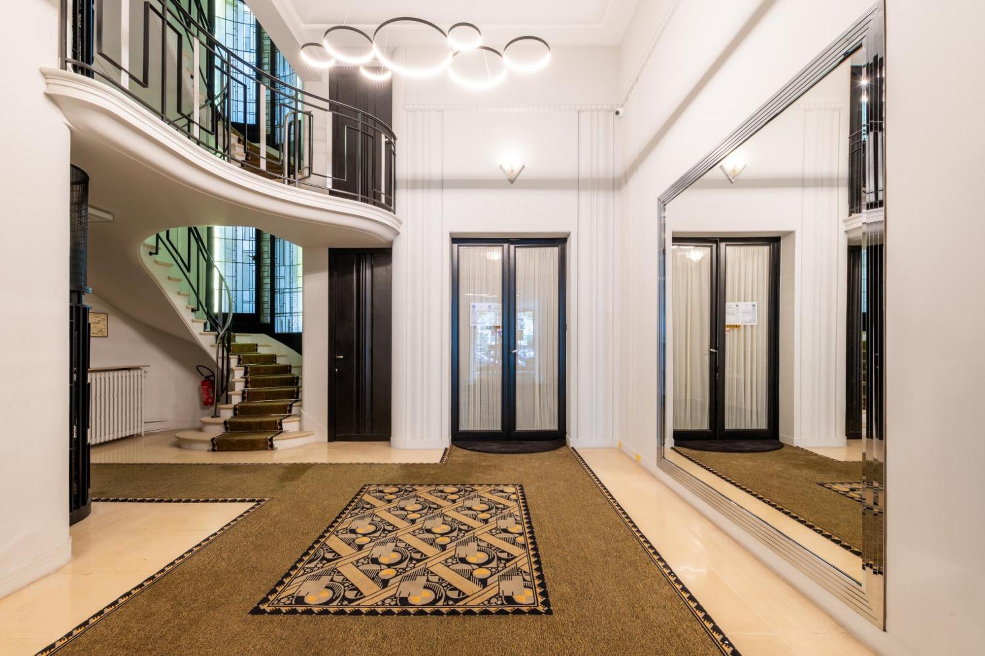 New-york Inspired 1bd Champs-elysees Parigi